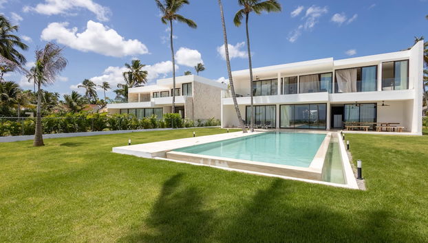 A Tale of Luxury Serenity and Oceanfront Bliss - Foto 2, Habitación