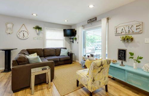 Lakefront Sunrise Beach Home with Private Dock! - Foto 1