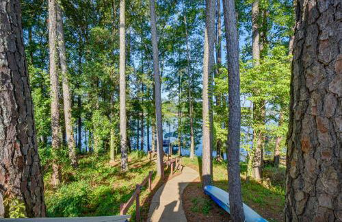 Waterfront Lake Hartwell Vacation Rental with Dock! - Foto 34