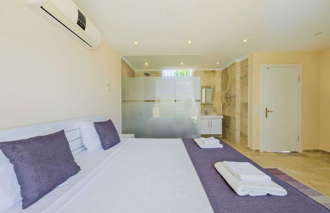 Villa Lumiere 3 Luxurious 5 bed Villa in Kiziltas Kalkan With sea Views - Photo 3