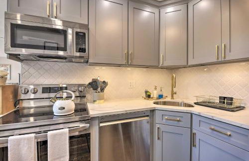 Fire Pit and Furnished Deck Serene Tobyhanna Escape - Foto 9