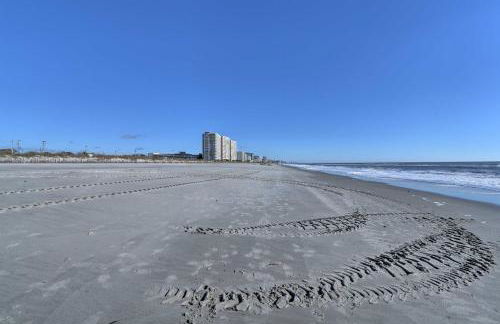 Walk to Atlantic Beach Family Gem with Fenced Yard - Foto 29