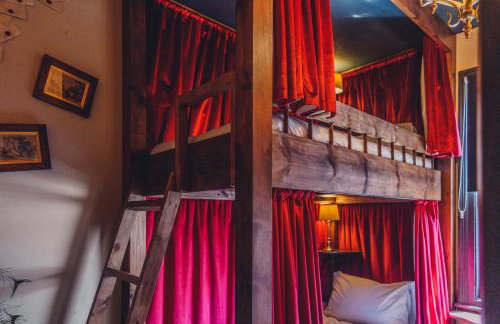 101 House At The End. Witchcraft & Wizardry House - Foto 39