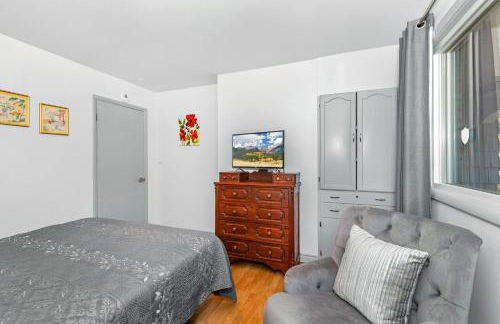 Sanctuary-5BR Home for Extended Stays & Family Comfort - Foto 23