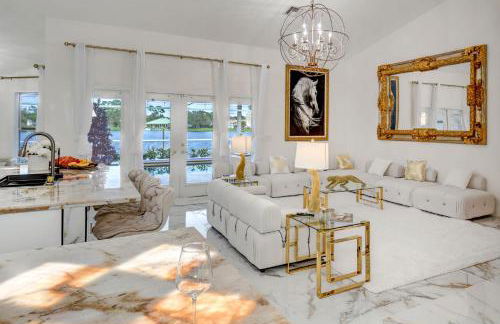 Stunning House with Beautiful Lake View - Foto 5