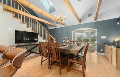 Sunset Cove Lakefront Luxury Lodge with Private Dock - Foto 2