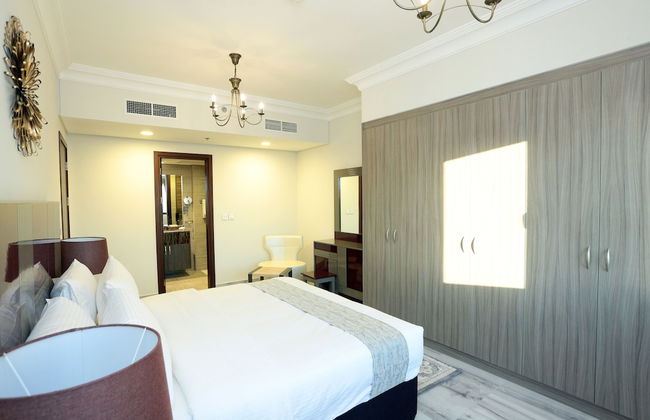 Marbella Holiday Homes - Photo 16