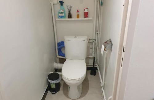 Médipôle T2 avec un garage gratuit sur place, 16min à centre ville Lyon en métro A - Foto 24