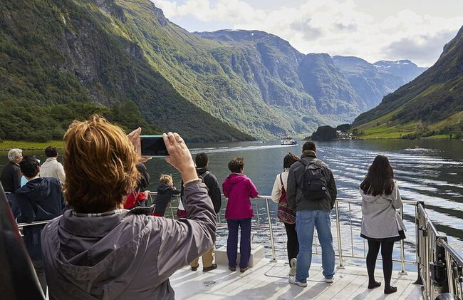 Ferrovia Flam, crociera Nærøyfjorden e punto panoramico Stegastein - Foto 18