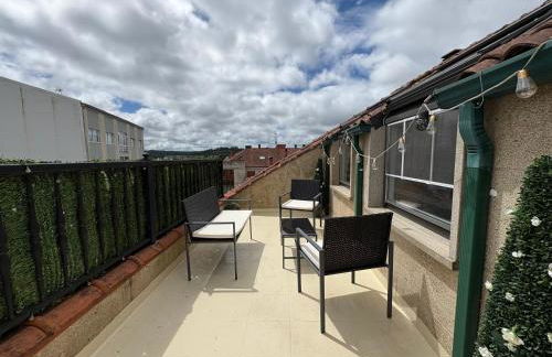 Ático luminoso con terraza - Foto 20