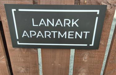 Lanark Apartment - Photo 3