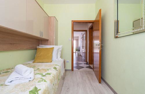 Villa Petmat - with private pool and 6 bedrooms - Photo 59