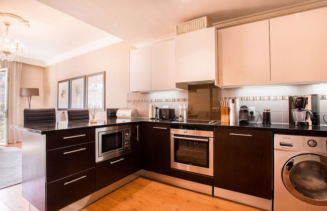 Unit Number 414 Cape Royale Luxury Apartments - Foto 14