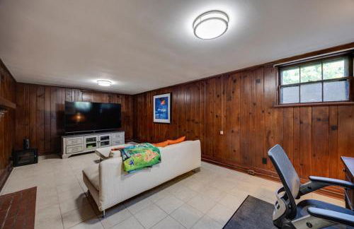 Harrisonburg Hidden Gem Across from JMU & Hotspots - Foto 43