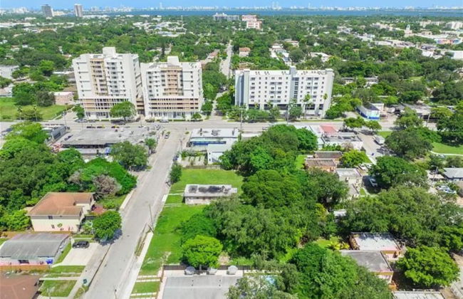 Sleek Modern Miami Getaway With Pool Oasis - Foto 27