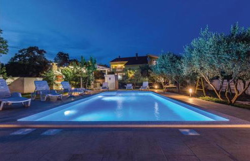 Six-Bedroom Holiday Home In Sv Filip I Jakov - Foto 25