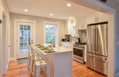 Centrally Located Home w Patio Fire Pit - Foto 1