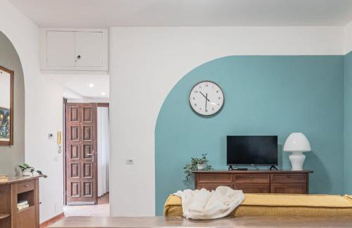 Al Civico 11, nel cuore della piazza principale di Lainate, minimal e confortevole, comodo per Rho Fiera Milano - Foto 1