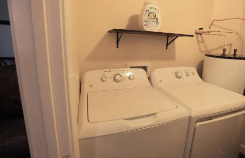 The Lounge - Downtown Chillicothe - Foto 19