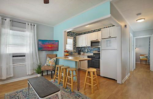 Steps to Beach & Downtown! Cozy Beach Bungalow #1 - Foto 2