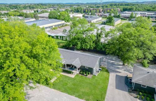 Spacious 3 Bedroom Historic Franklin Quadplex - Foto 55