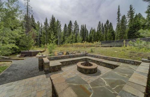 Bear Discovery Custom Tamarack Estate Home by Casago McCall - Donerightmanagement - Foto 10