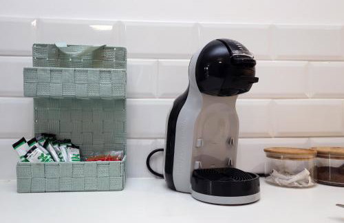 large 2 bed central apartment with balcony and private parking - Foto 34