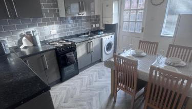 Oakleigh Way, Carlisle - 2 Bedroom, sleeps 4, Fully furnished - Foto 4