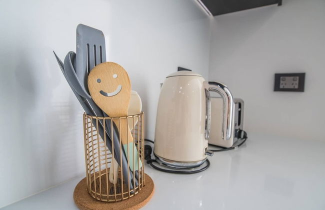 Home With Convenient Location! Close to Train&cbd - Foto 10