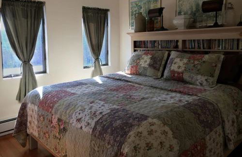 Impressive Cabin with a Pool and Hot Tub Ideal for Weekend Getaways in the Catskills - Foto 17