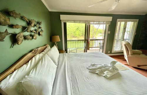 80BPD, Four bedroom, two 1 2 bath log-sided condo with lake view , garage condo - Foto 27