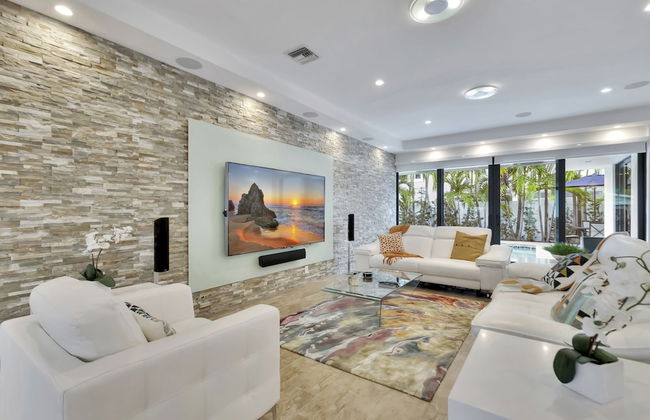 Lynora's Luxe Estate Modern Design - Foto 13