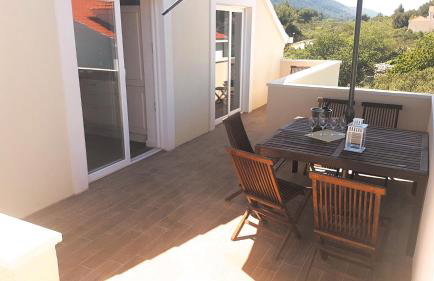 Captain's Attic - Photo 25