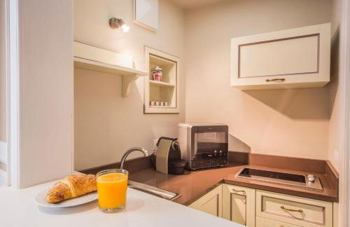 Lady Capulet Apartments - Photo 76