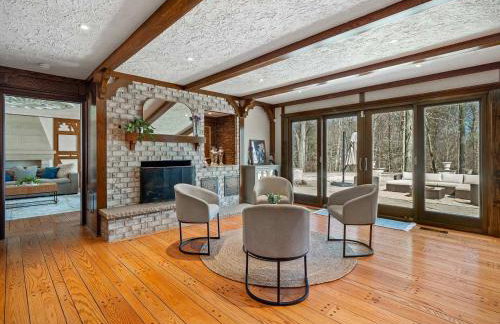 Unique Estate 5 Bedrooms Fire Pit Sleeps 10 - Foto 27