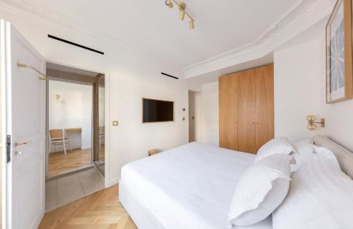 Le Marais - Iconic Penthouse with Balcony - Foto 35
