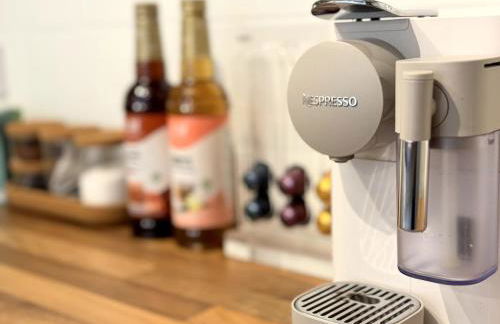 Peak District Getaway Retreat! The most Stunning Garden Views - Firepit - Brand newly refurbished - Perfect for friends & family getaways - Photo 21