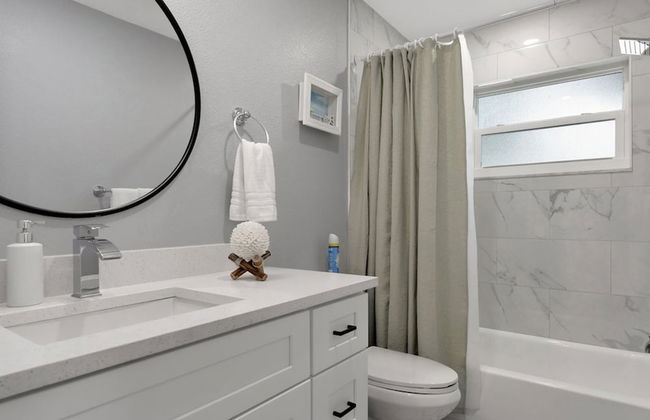 4b 2b w Hot Tub BBQ Firepit 9mins to Beach - Foto 21