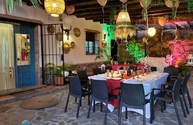 Sayalonga Villa Retreat With 7 Bedrooms - Photo 14