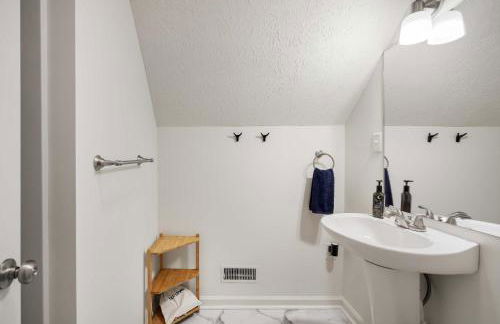 Fireplace Grill Games & Dogs near Bryce Resort - Photo 34