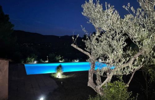 Nouveauté Villa pour 10 Personnes avec Piscine, Pétanque au Coeur des Oliviers de Provence - Foto 34