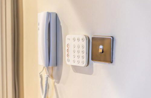 2-Bed Apartment in Redland, Bristol - Work-Ready - Foto 5