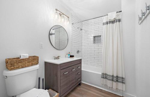 Bayfront Home with Private Pool, Pier, and Firepit - Foto 76