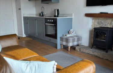 The Hayloft Cottage - Photo 14