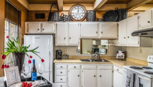 3797 Pine Place apts - Photo 4