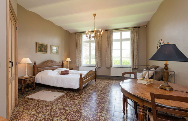 Le Hameau du Chateau - Elegance and Serenity - Photo 3