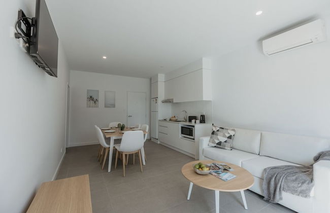 Beach & Bay Stay - Photo 6