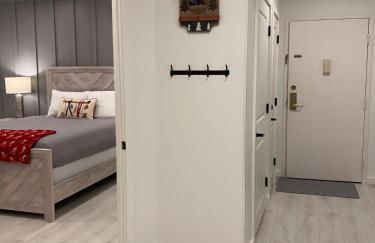 COZY LOON MOUNTAIN ESCAPE - Free shuttle, Pool, Hot tub, River&Mnt Views - Foto 28