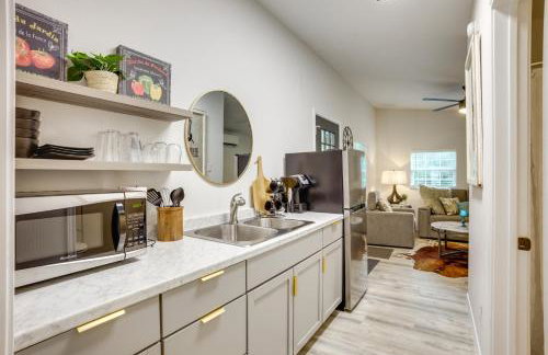 Peaceful Montgomery Vacation Rental with Porch! - Foto 2