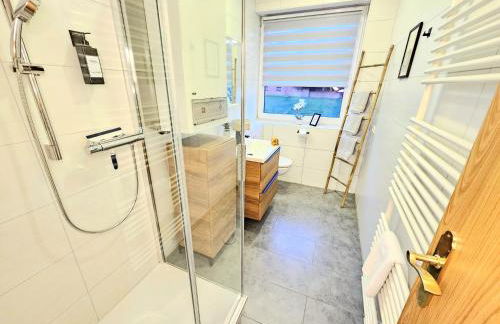 Fewo Honey, ganze Ferienwohnung mit 3 Schlafzimmern, Waschmaschine,Businesswohnung, Monteurzimmer - Foto 12